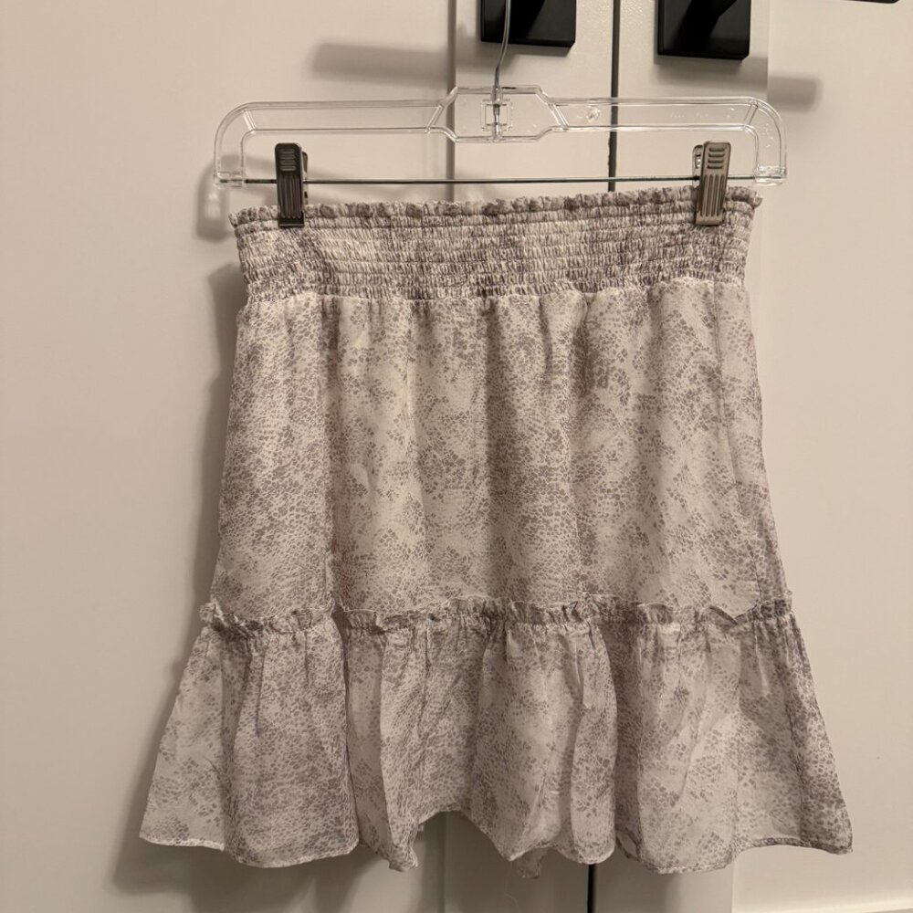 INTERMIX 100% Silk Layered and Stretchy Ruffle Skirt Size Petite